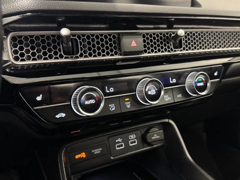 Used 2024 Honda Civic Touring image 39