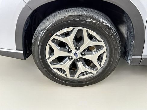 Used 2023 Subaru Forester Premium AWD/4WD image 40