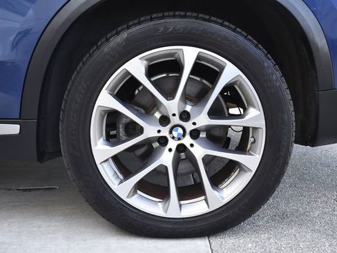 Used 2019 BMW X5 xDrive40i w/ Premium Package 2 AWD/4WD image 30