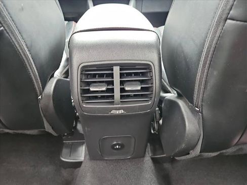 Used 2024 Ford Escape ST-Line FWD image 17