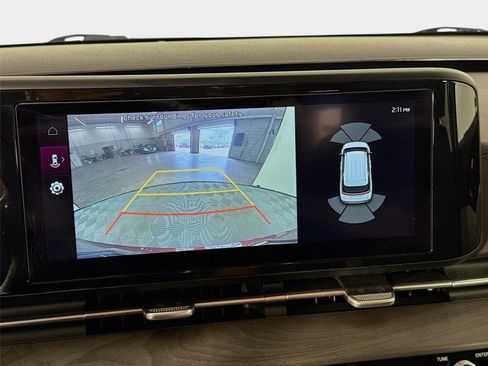 Certified 2024 Kia Carnival EX FWD image 16