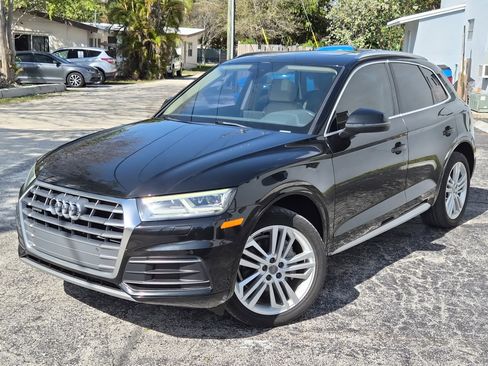 Used 2018 Audi Q5 2.0T Premium Plus w/ Premium Plus Package image 1