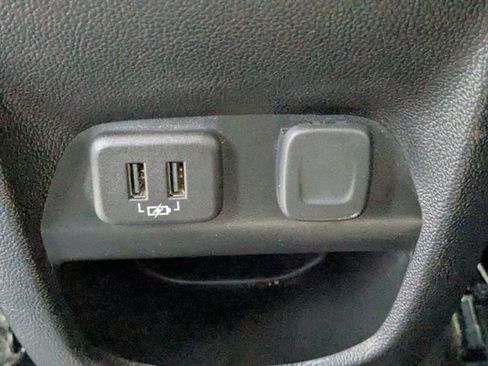 Used 2022 Chevrolet Colorado LT w/ Fleet Safety Package image 14