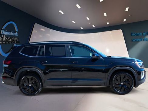 New 2026 Volkswagen Atlas SE image 4