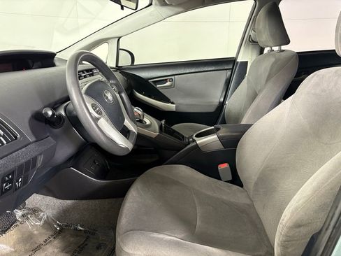 Used 2015 Toyota Prius Two image 20