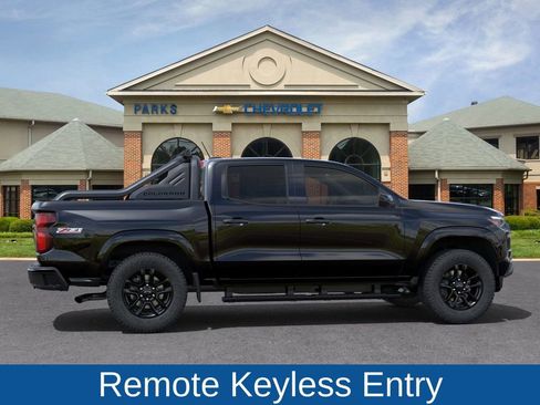 New 2025 Chevrolet Colorado Z71 w/ Midnight Edition image 6