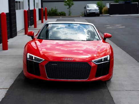 Used 2017 Audi R8 V10 image 76