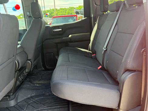 Used 2024 Chevrolet Silverado 1500 Custom RWD image 10