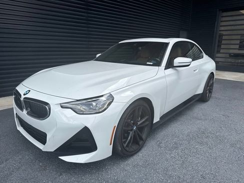 Used 2023 BMW 230i Coupe w/ M Sport Package RWD image 1