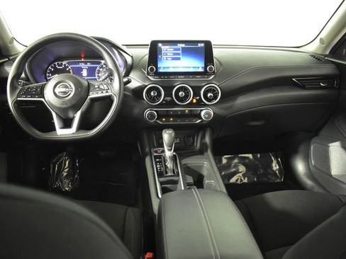 Used 2025 Nissan Sentra SV FWD image 29