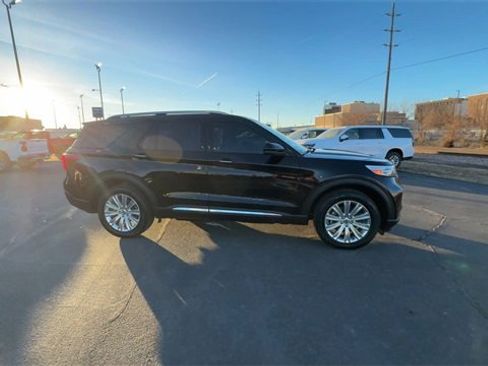 Used 2020 Ford Explorer Limited image 9