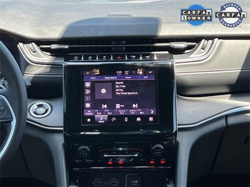 Certified 2025 Jeep Grand Cherokee Laredo X image 13