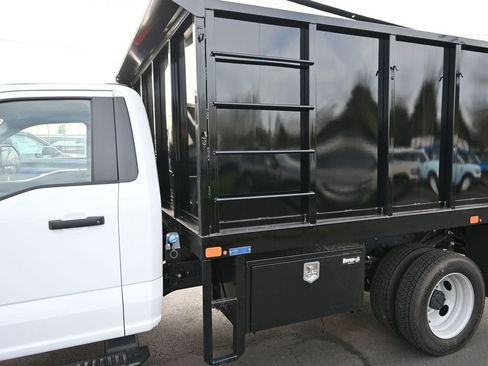 New 2025 Ford F550 4x4 Regular Cab Super Duty image 29