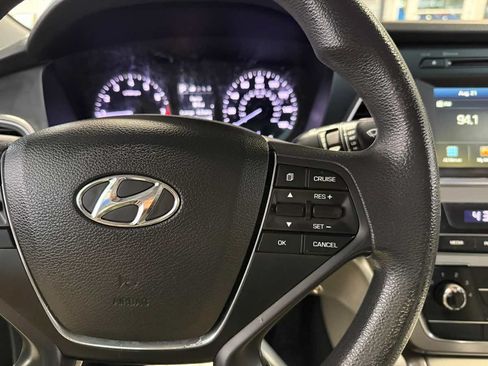 Used 2016 Hyundai Sonata SE FWD image 12
