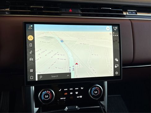 Used 2023 Land Rover Range Rover SE image 22