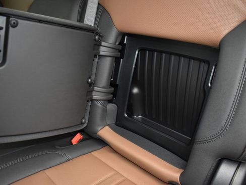 New 2025 Chevrolet Silverado 1500 High Country image 18