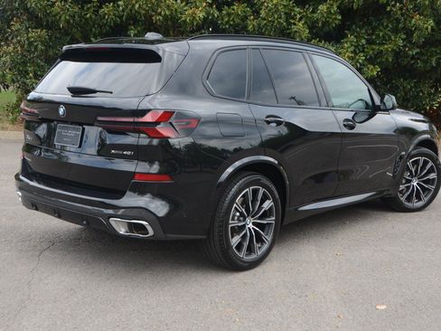 Used 2026 BMW X5 xDrive40i w/ M Sport Package AWD/4WD image 3