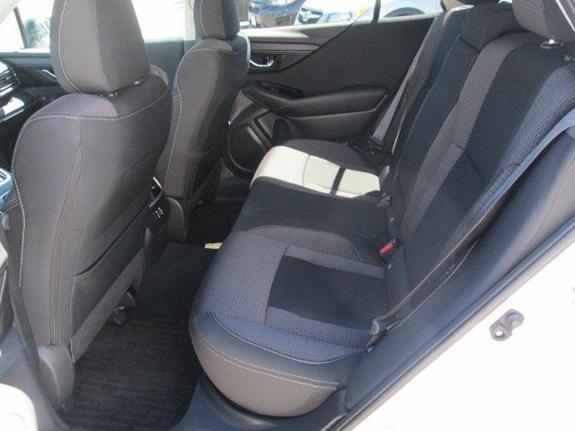 Used 2023 Subaru Outback Premium AWD/4WD image 10