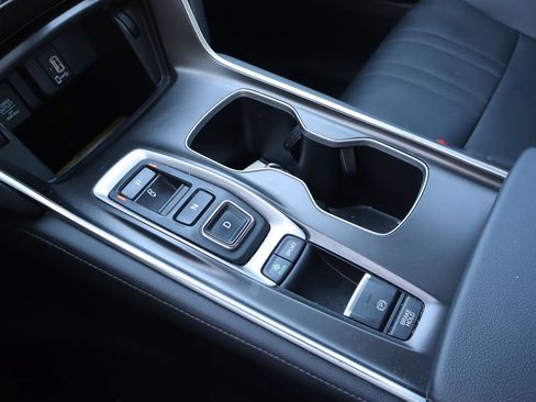 Used 2020 Honda Accord Touring image 26