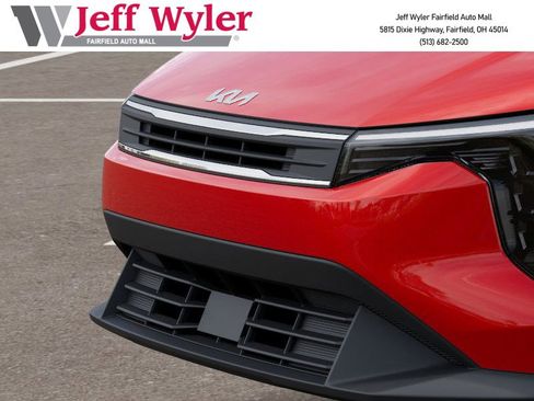 New 2025 Kia K4 LXS image 13