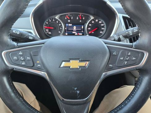 Used 2022 Chevrolet Equinox LT FWD image 9