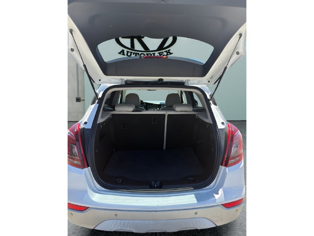 Used 2017 Buick Encore Premium w/ Experience Buick Package FWD image 9