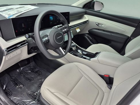 New 2026 Hyundai Tucson SEL Plus FWD image 18