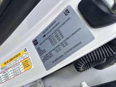 Certified 2023 GMC Yukon XL Denali image 36