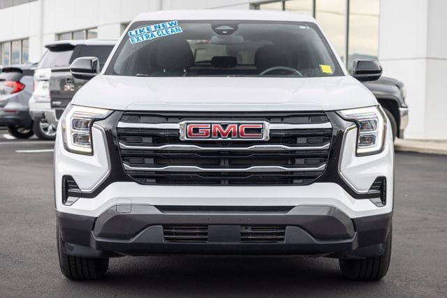 Certified 2025 GMC Terrain Elevation AWD/4WD image 2