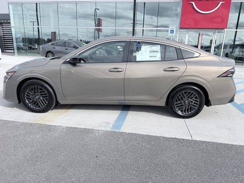 New 2026 Nissan Sentra SV image 2