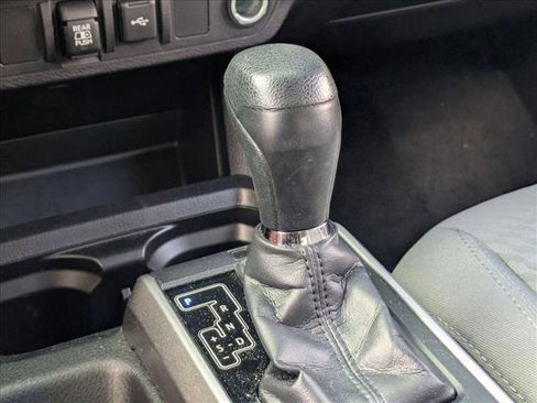 Used 2022 Toyota Tacoma SR5 w/ Technology Package image 11