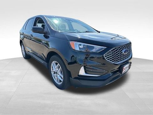 Used 2024 Ford Edge SEL image 3