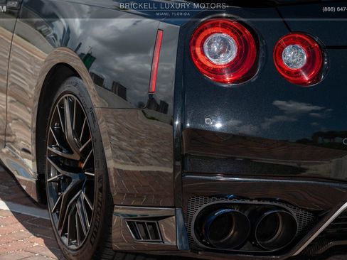 Used 2020 Nissan GT-R Premium w/ Premium Interior Package AWD/4WD image 51