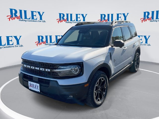 New 2026 Ford Bronco Sport Outer Banks w/ Outer Banks Tech Package+ AWD/4WD image 1