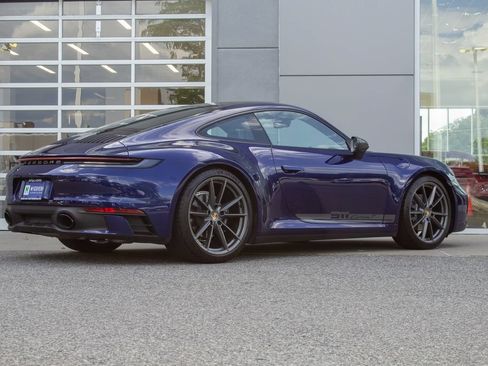Used 2024 Porsche 911 Carrera T w/ Sportdesign Package RWD image 10