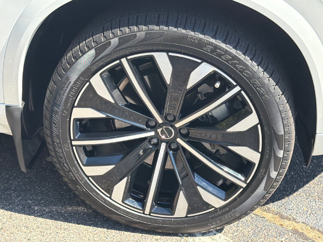 Used 2025 Volvo XC90 B6 Ultra AWD/4WD image 14
