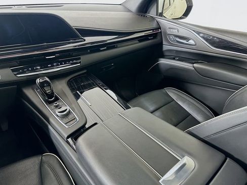 Used 2022 Cadillac Escalade Sport w/ Touring Package AWD/4WD image 25