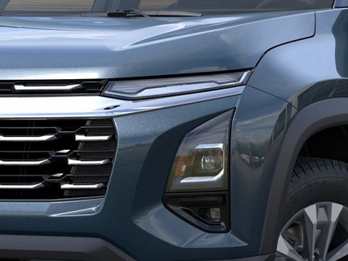 New 2026 Chevrolet Equinox LT w/ Safety and Technology Package FWD image 10