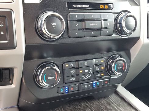 Used 2020 Ford F350 Lariat AWD/4WD image 25