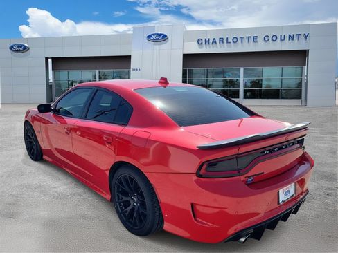 Used 2018 Dodge Charger R/T Scat Pack w/ Dynamics Package RWD image 3