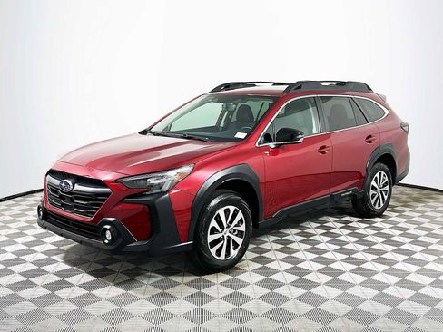 Certified 2025 Subaru Outback Premium w/ Popular Package #1A image 3