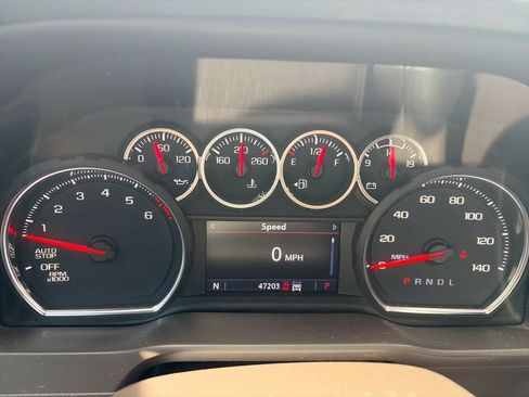 Used 2021 Chevrolet Silverado 1500 LT w/ Z71 Off-Road Package AWD/4WD image 26