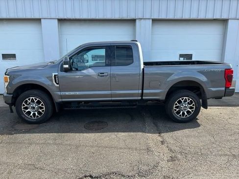 Certified 2022 Ford F250 Lariat AWD/4WD image 3
