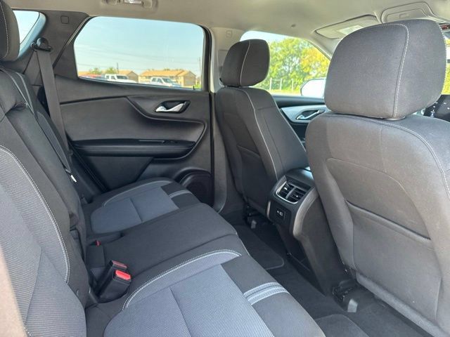 Used 2025 Chevrolet Blazer LT FWD image 16