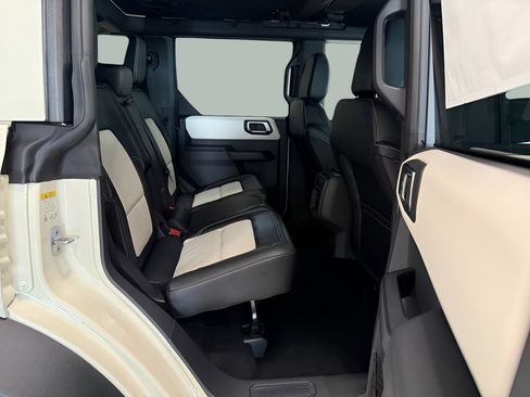 New 2026 Ford Bronco Outer Banks w/ Sasquatch Package AWD/4WD image 28