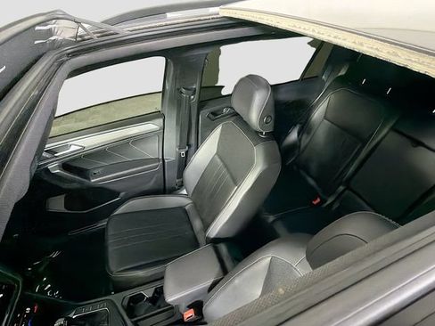 Used 2022 Volkswagen Tiguan SE R-Line FWD image 14