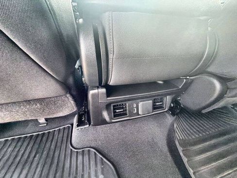 Used 2025 Chevrolet Silverado 1500 LT RWD image 20
