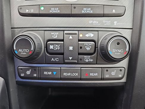 Used 2015 Honda Pilot Touring image 34