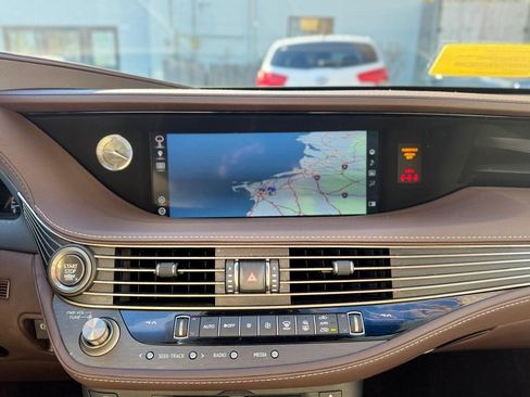 Used 2020 Lexus LS 500 AWD image 14