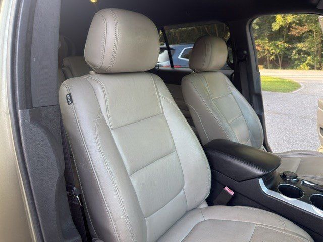 Used 2013 Ford Explorer XLT AWD/4WD image 13